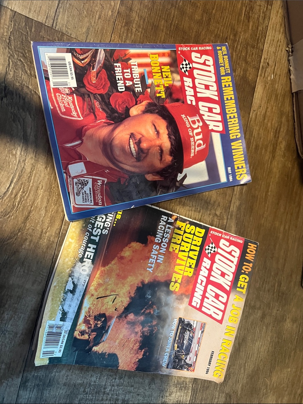 Magazine Lot Red & Black